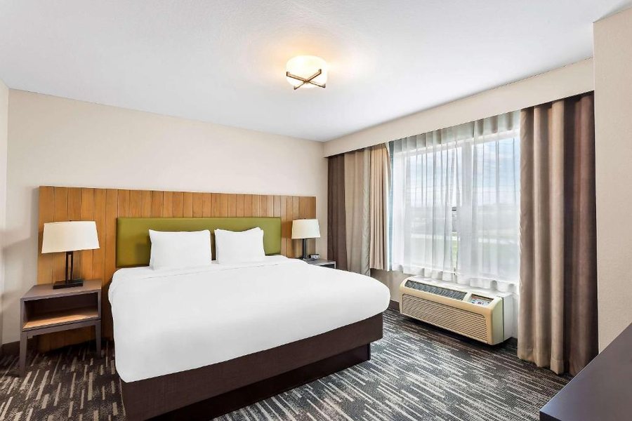 Country Inn Suites By Carlson Portage — Guest room