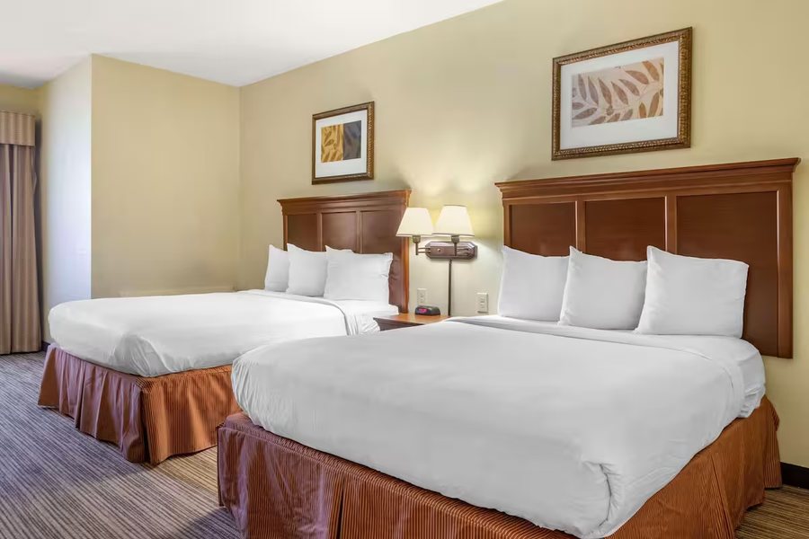 Country Inn Suites by Radisson Atlanta Downtown South at Turner Field GA — Guest room