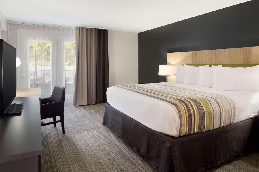Country Inn Suites by Radisson — Guest room