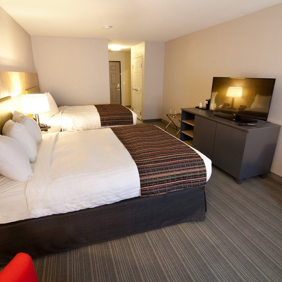Country Inn Suites by Radisson Decorah IA — Guest room