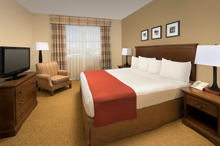 Country Inn Suites by Radisson DFW Airport South TX — Guest room