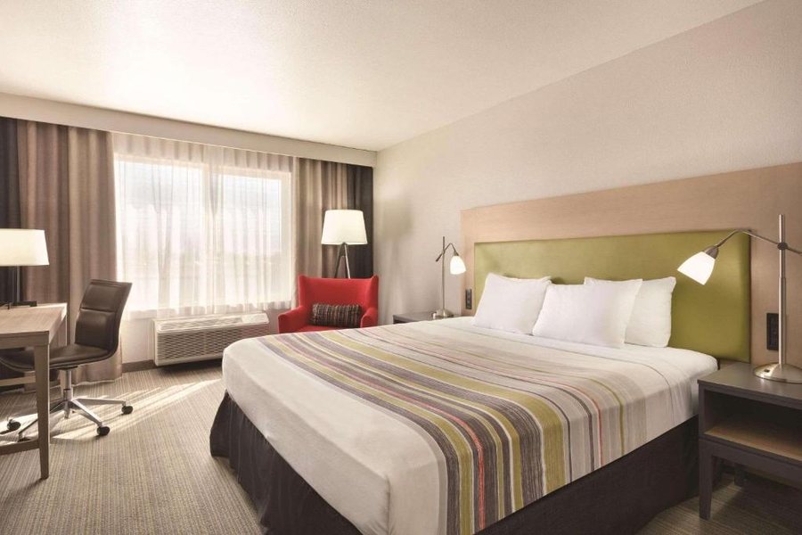 Country Inn Suites By Radisson Fresno North CA — Guest room