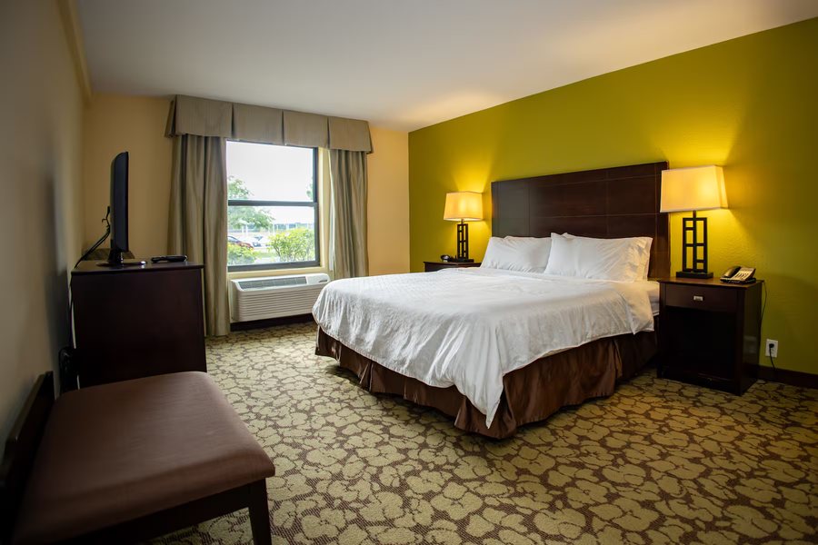 Country Inn Suites by Radisson Gurnee IL — Guest room