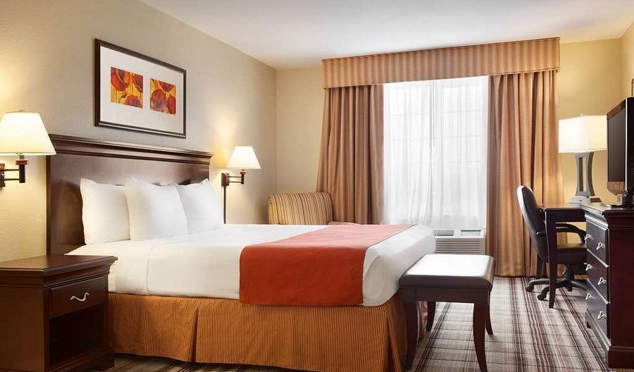 Country Inn Suites by Radisson Lexington VA — Guest room