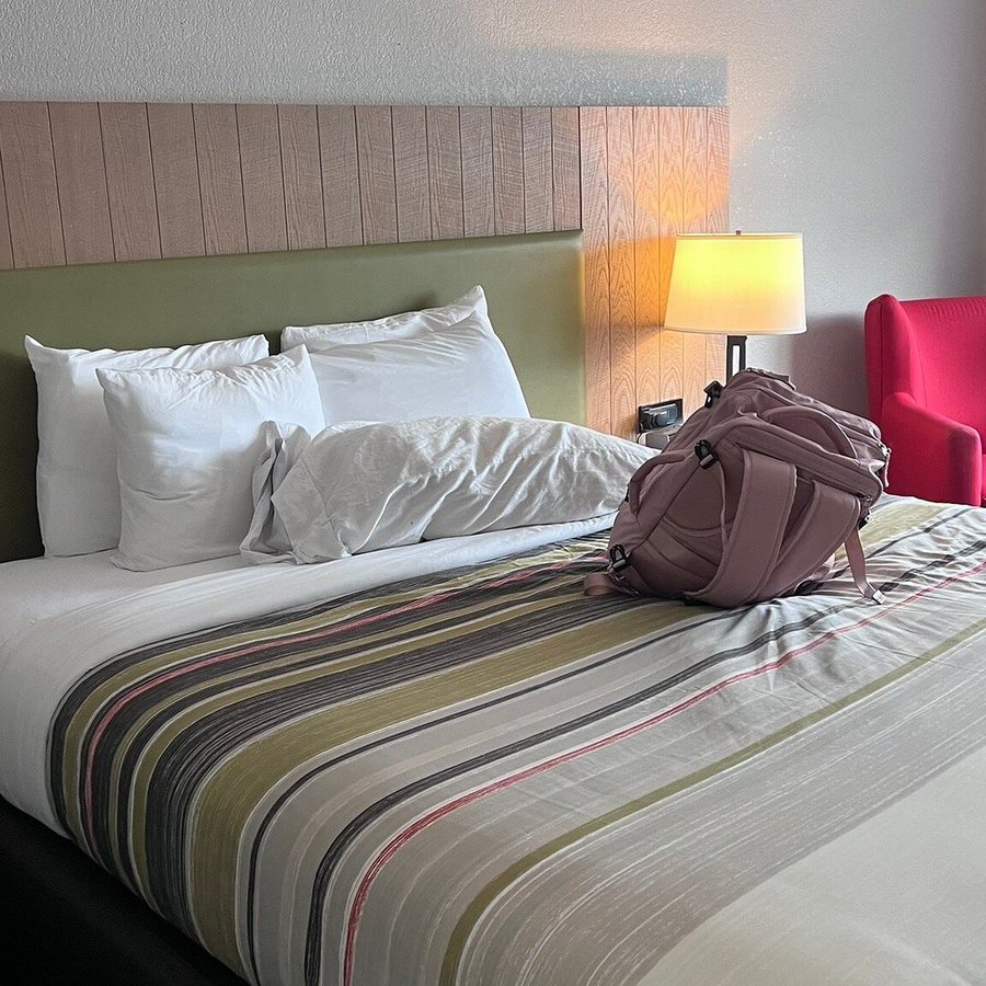 Country Inn Suites by Radisson Macon North GA — Guest room