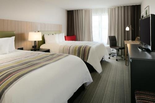 Country Inn Suites by Radisson Madison WI — Guest room