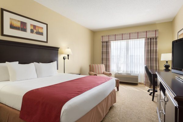 Country Inn Suites by Radisson Moline Airport IL — Guest room
