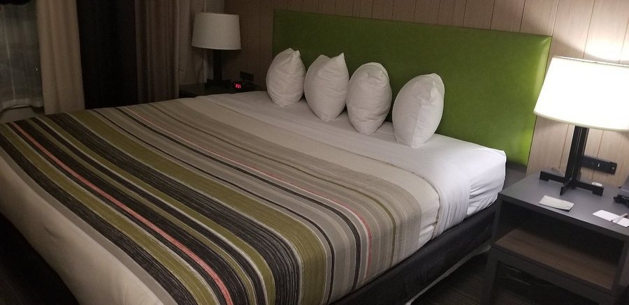 Country Inn Suites by Radisson Richmond West at I 64 VA Richmond Virginia — Guest room