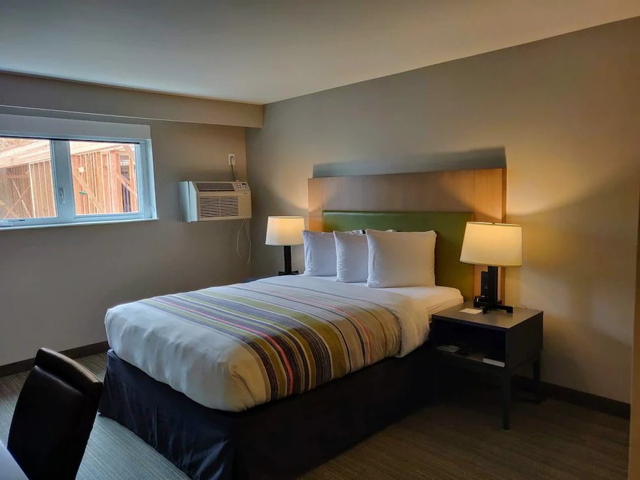 Country Inn Suites by Radisson Seattle Tacoma International Airport WA — Guest room
