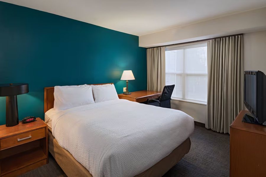 Country Inn Suites by Radisson Shreveport Airport LA — Guest room