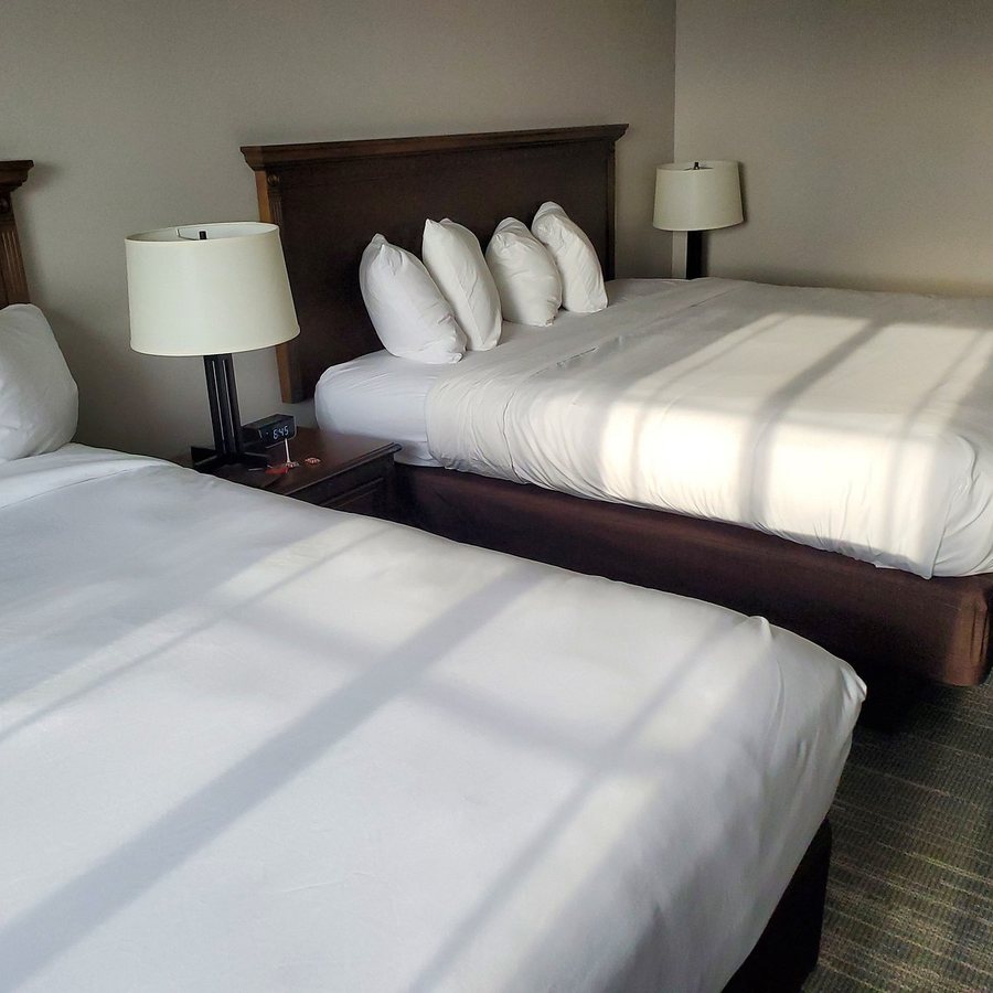 Country Inn Suites by Radisson South Haven MI — Guest room