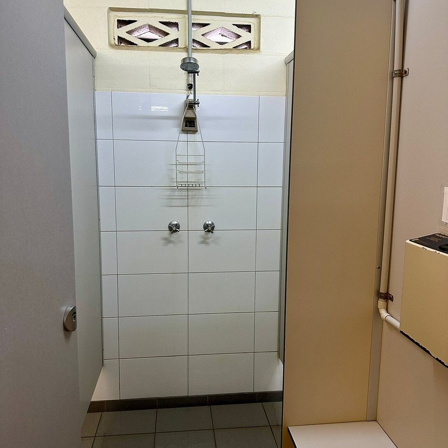 Country Style Holiday Park — Bathroom