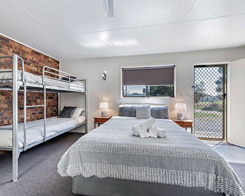 Country Style Holiday Park — Guest room