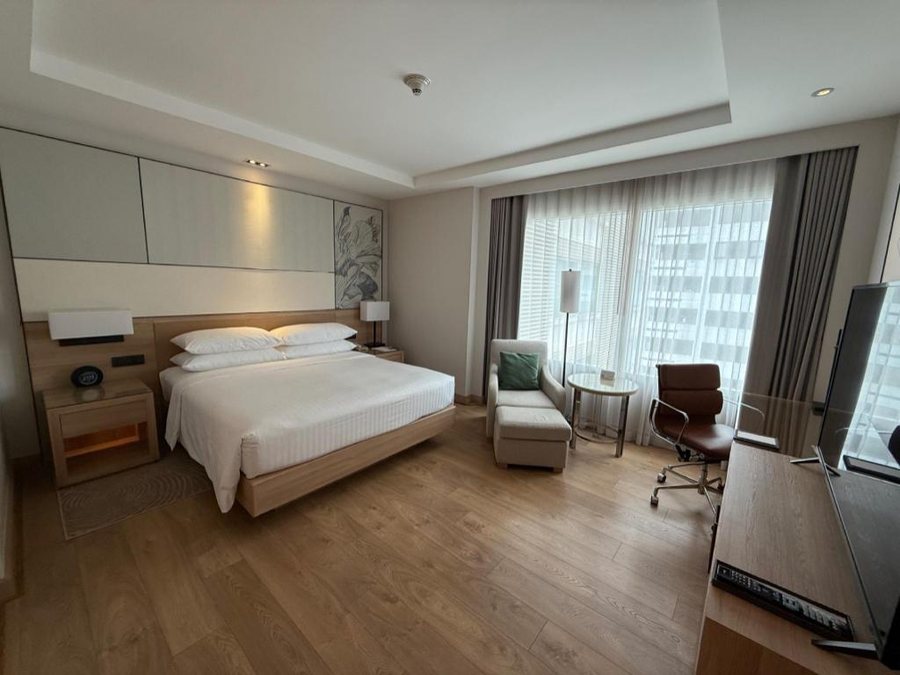 Courtyard by Marriott Bangkok — Guest room