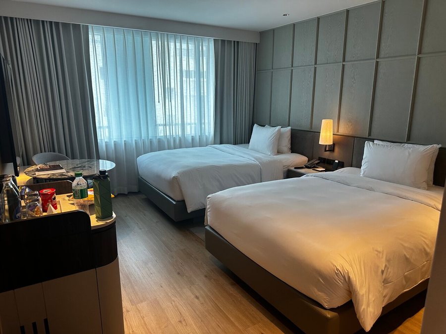 Courtyard by Marriott Bangkok Sukhumvit 20 — Guest room