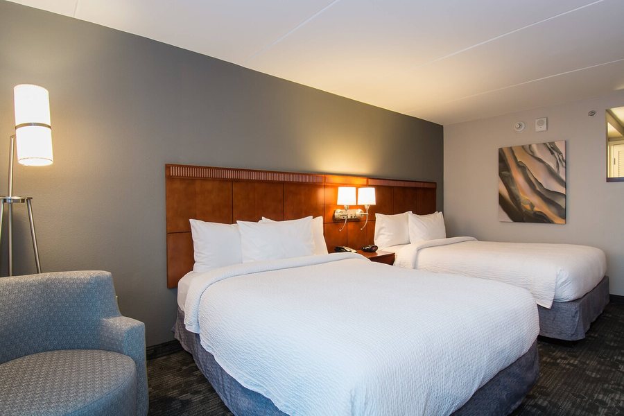 Courtyard by Marriott Columbia Downtown at USC — Guest room