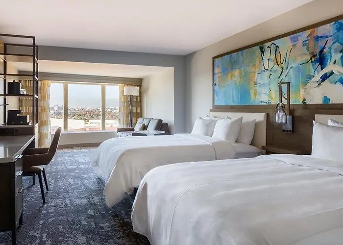 Courtyard by Marriott Dallas Las Colinas — Guest room