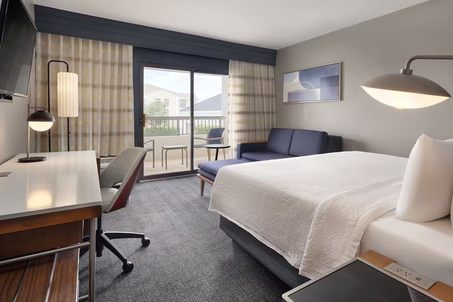 Courtyard by Marriott Florence — Guest room