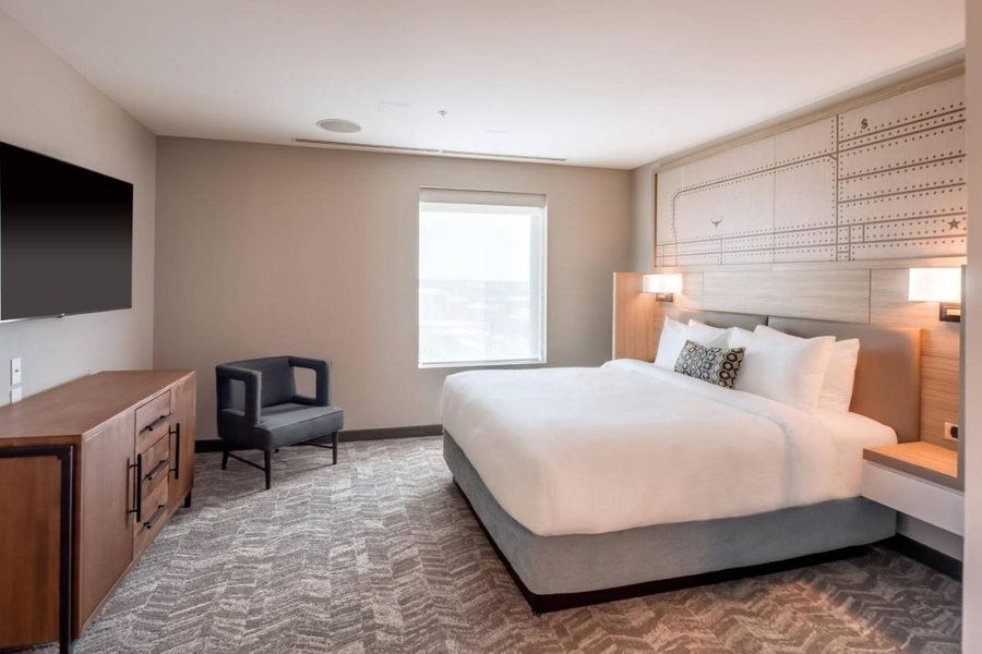 Courtyard by Marriott Fort Worth Historic Stockyards — Guest room