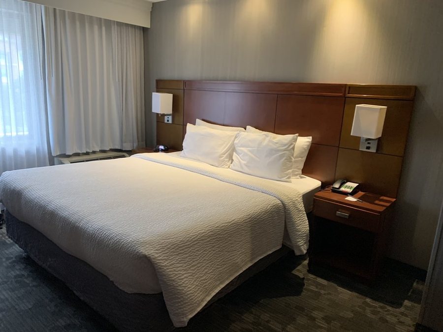 Courtyard by Marriott Fort Worth West at Cityview — Guest room