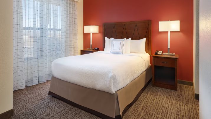 Courtyard by Marriott Grand Junction — Guest room