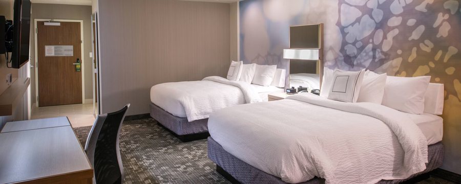 Courtyard by Marriott Jacksonville Airport Northeast — Guest room