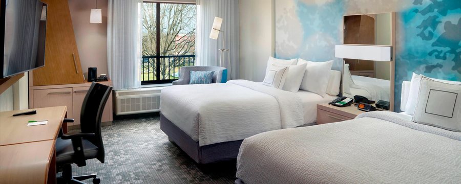 Courtyard by Marriott LaGrange — Guest room