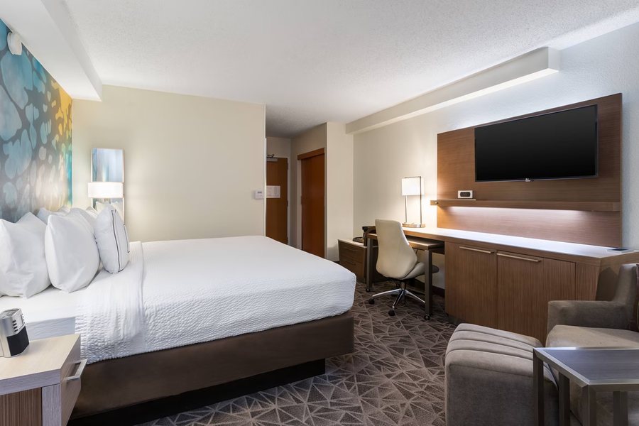 Courtyard by Marriott Miami Downtown Brickell Area Miami Florida — Guest room