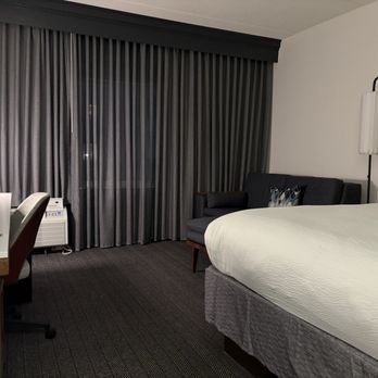 Courtyard by Marriott Myrtle Beach Broadway — Guest room