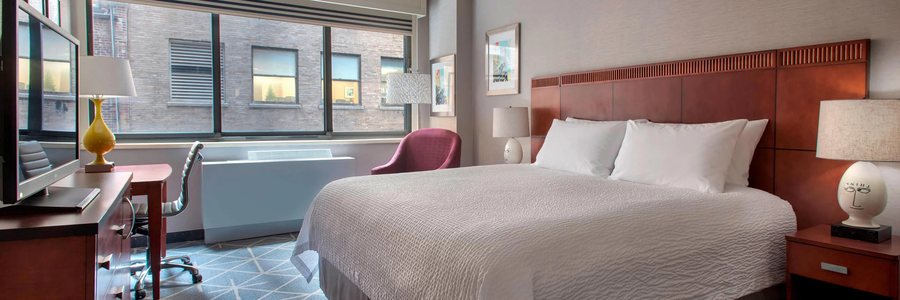 Courtyard by Marriott New York Manhattan Fifth Avenue — Guest room