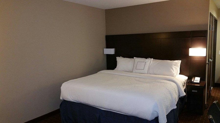 Courtyard by Marriott Odessa — Guest room