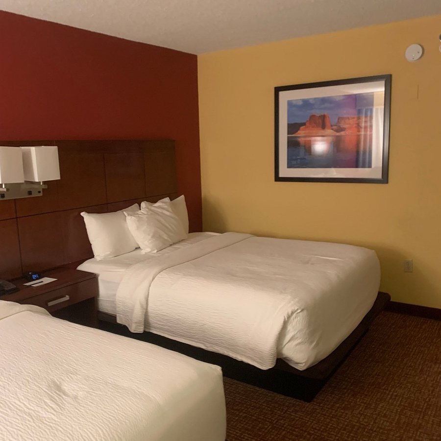 Courtyard by Marriott Page at Lake Powell — Guest room