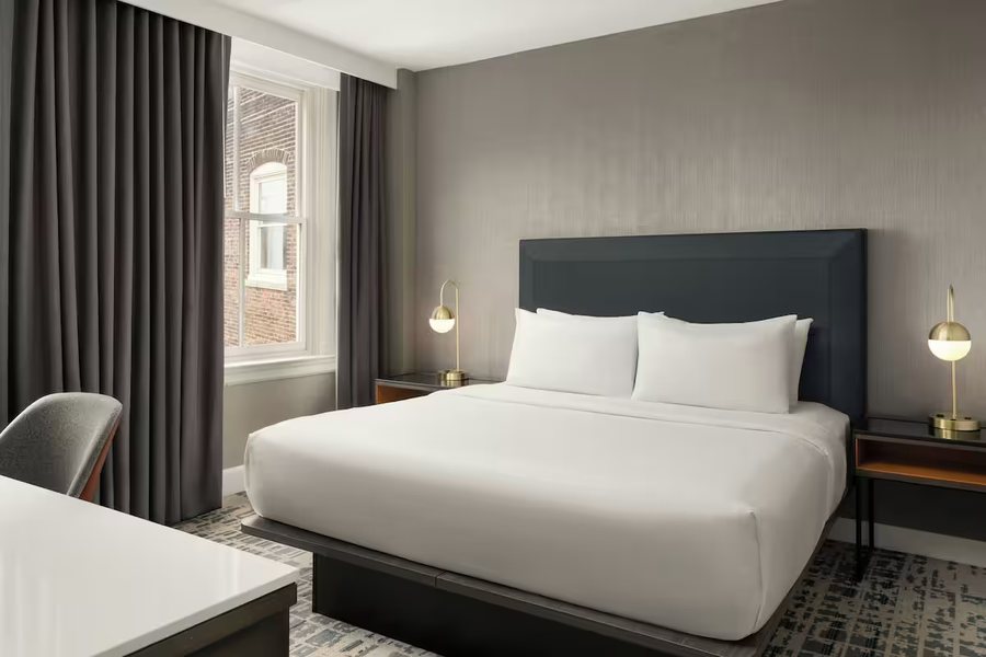 Courtyard by Marriott Philadelphia City Avenue — Guest room