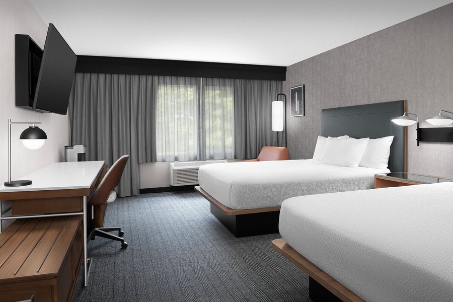 Courtyard by Marriott Portland Tigard — Guest room