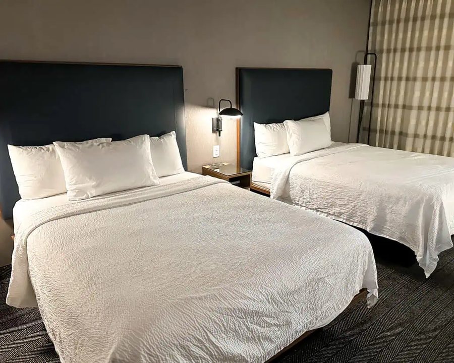 Courtyard by Marriott Santa Fe — Guest room