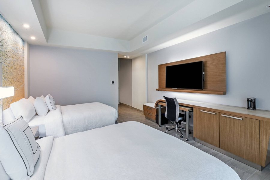 Courtyard by Marriott South Padre Island — Guest room
