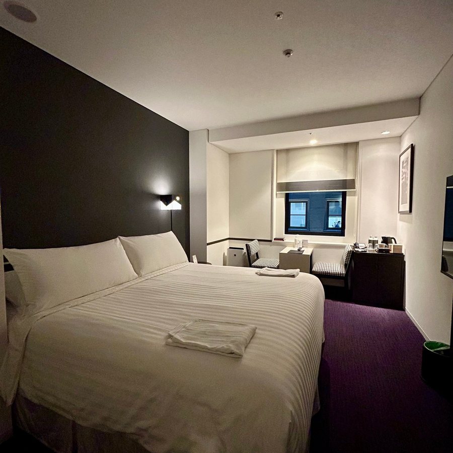 Courtyard by Marriott Tokyo Station — Guest room