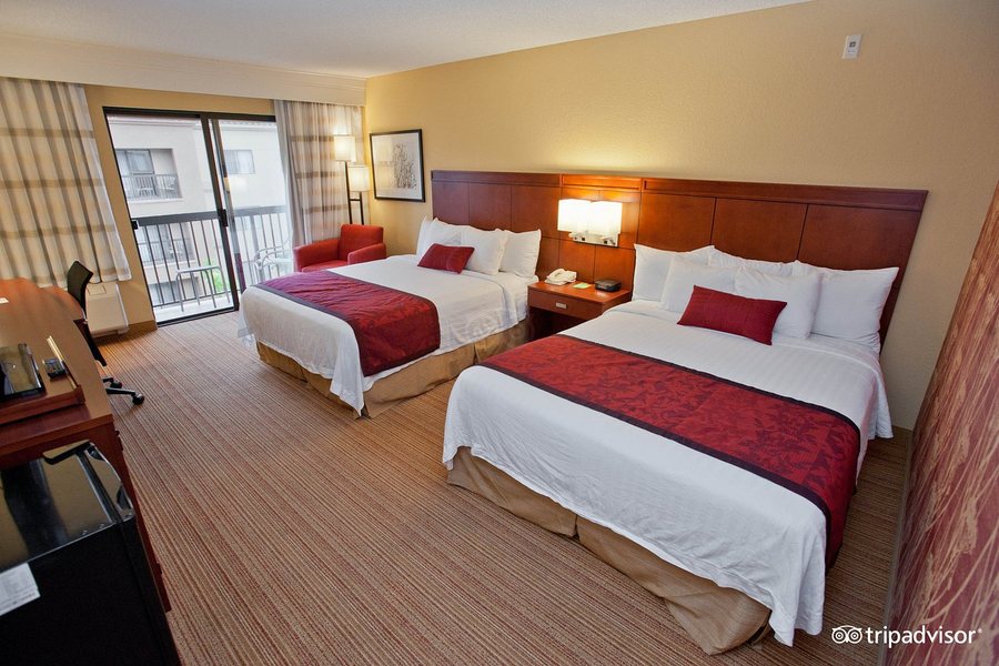 Courtyard by Marriott Tucson Williams Centre — Guest room