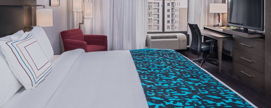 Courtyard by Marriott Wilmington Downtown — Guest room