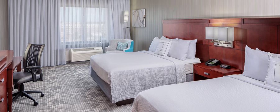 Courtyard Houston Medical Center NRG Park — Guest room