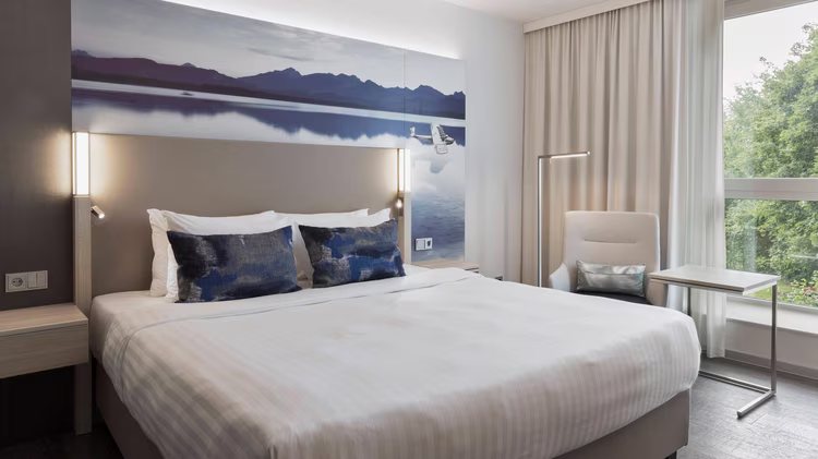 Courtyard Oberpfaffenhofen Munich South — Guest room