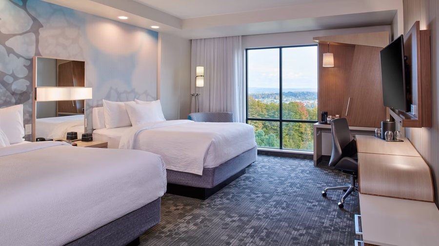 Courtyard Petoskey at Victories Square Petoskey Emmet County Michigan — Guest room