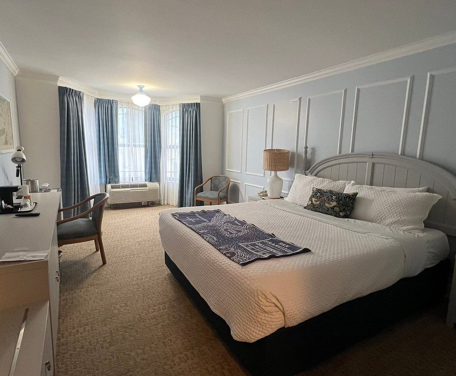 Coventry Motor Inn — Guest room