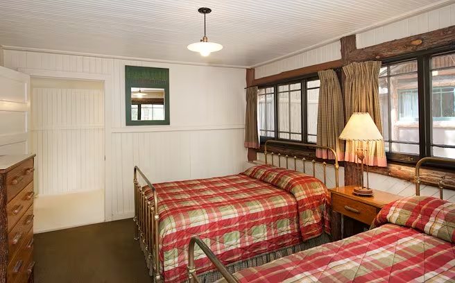 Cozy Bear Cottages — Guest room