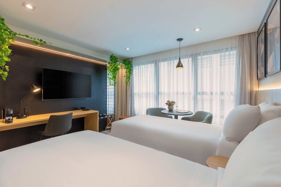 Cozzy Suites — Guest room