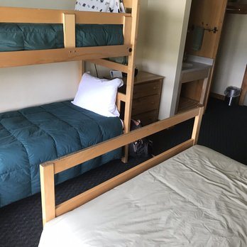 Crawford Notch General Store and Campground — Guest room