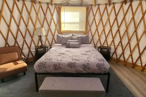 Crazy Horse RV Park — Guest room