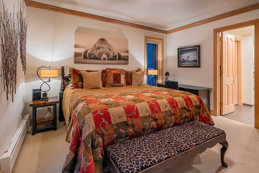 Creekside at Beaver Creek — Guest room