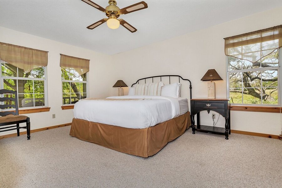 Creekside Country Resort — Guest room