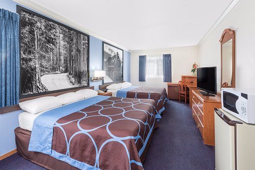 Creekside Inn — Guest room